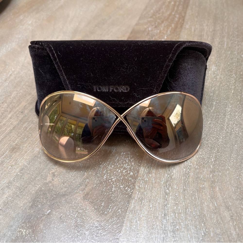 Authentic Tom Ford infinity sunglasses!